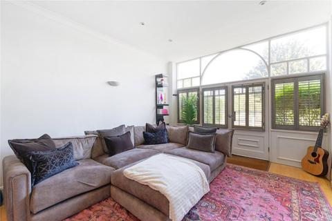 Putney Bridge Road, Putney, London, SW15