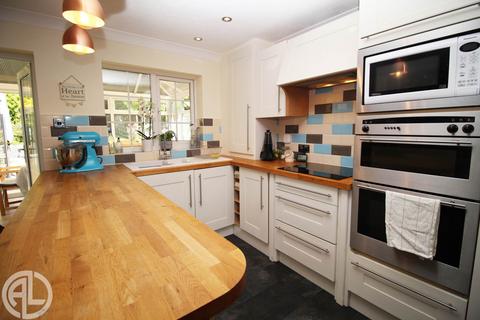 84 Common View, Letchworth Garden City, SG6 1DD