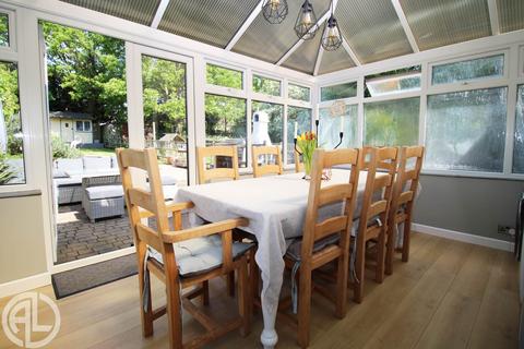 84 Common View, Letchworth Garden City, SG6 1DD