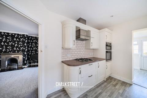 85 Alma Avenue, Hornchurch, RM12 6SS