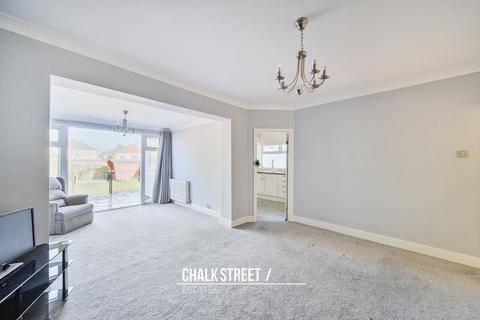 85 Alma Avenue, Hornchurch, RM12 6SS