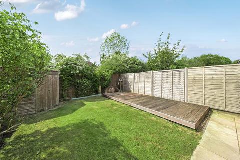 8 Boardman Close, Barnet, EN5 2NA