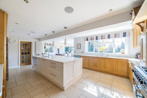 4 bedroom detached house for sale, Hook Heath Road, Hook Heath, GU22