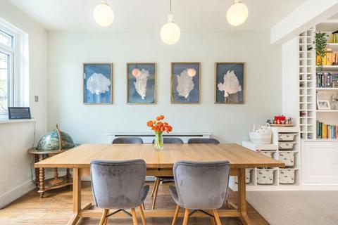 38 Holmesley Road, London, SE23 1PJ