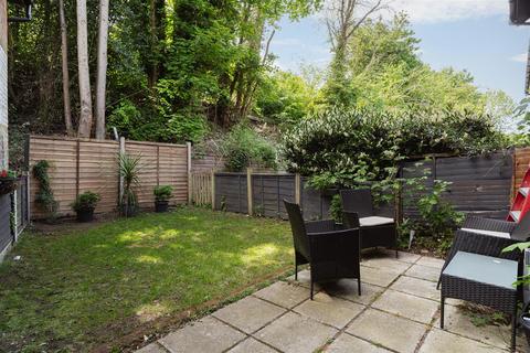 1 bedroom apartment for sale, Holmesdale Road, Reigate