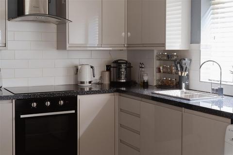 1 bedroom apartment for sale, Holmesdale Road, Reigate