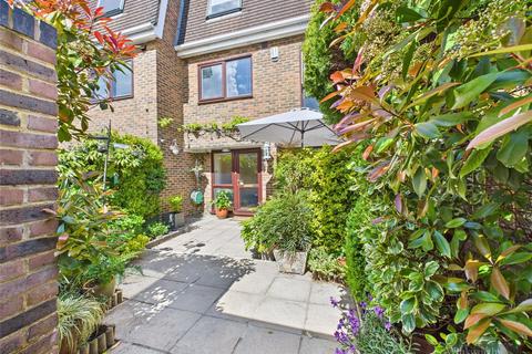 33 Ditton Reach, Thames Ditton, KT7 0XB