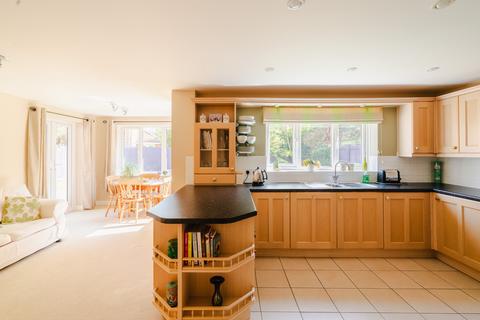 51 John Repton Gardens, Bristol, BS10 6TH