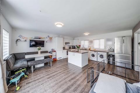 2, Lakedale Court Waterside, Crayford, Dartford, DA1 4GD