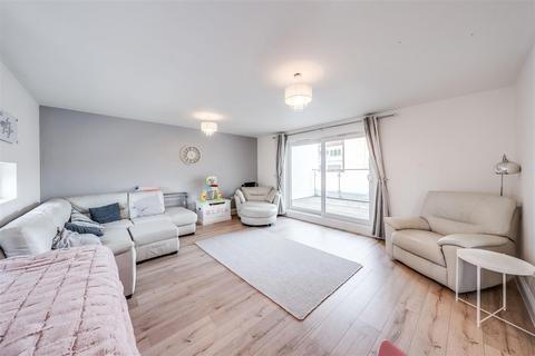 2, Lakedale Court Waterside, Crayford, Dartford, DA1 4GD