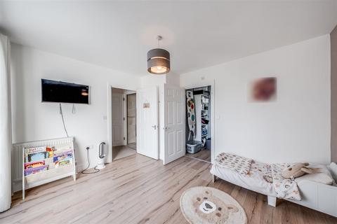 2, Lakedale Court Waterside, Crayford, Dartford, DA1 4GD
