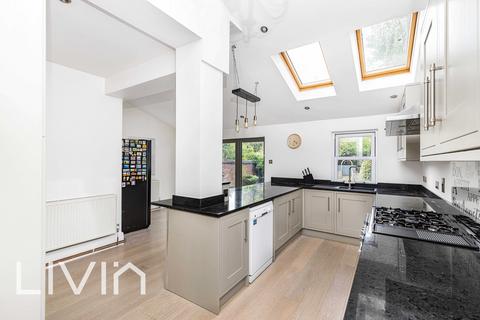 96 Waddon Road, Croydon, CR0 4JG