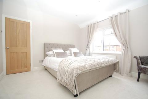3 bedroom semi-detached house for sale, Denham Green Close, Denham, Buckinghamshire, UB9