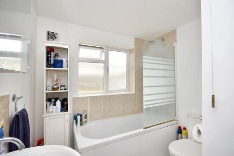 10 Greenfield Road, Folkestone, CT19 6EP