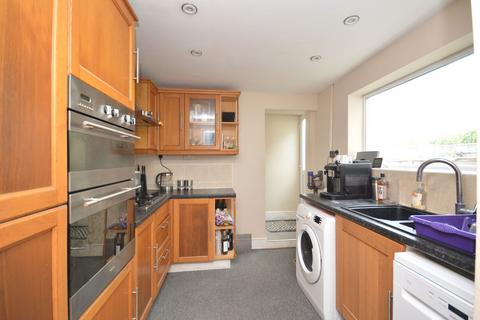 10 Greenfield Road, Folkestone, CT19 6EP