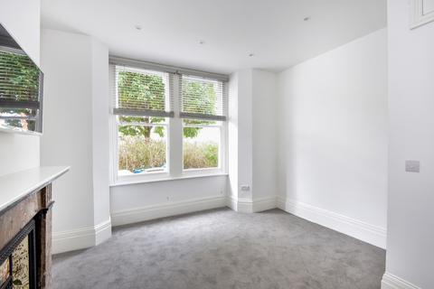2 bedroom flat to rent, Ivydale Road, London, SE15