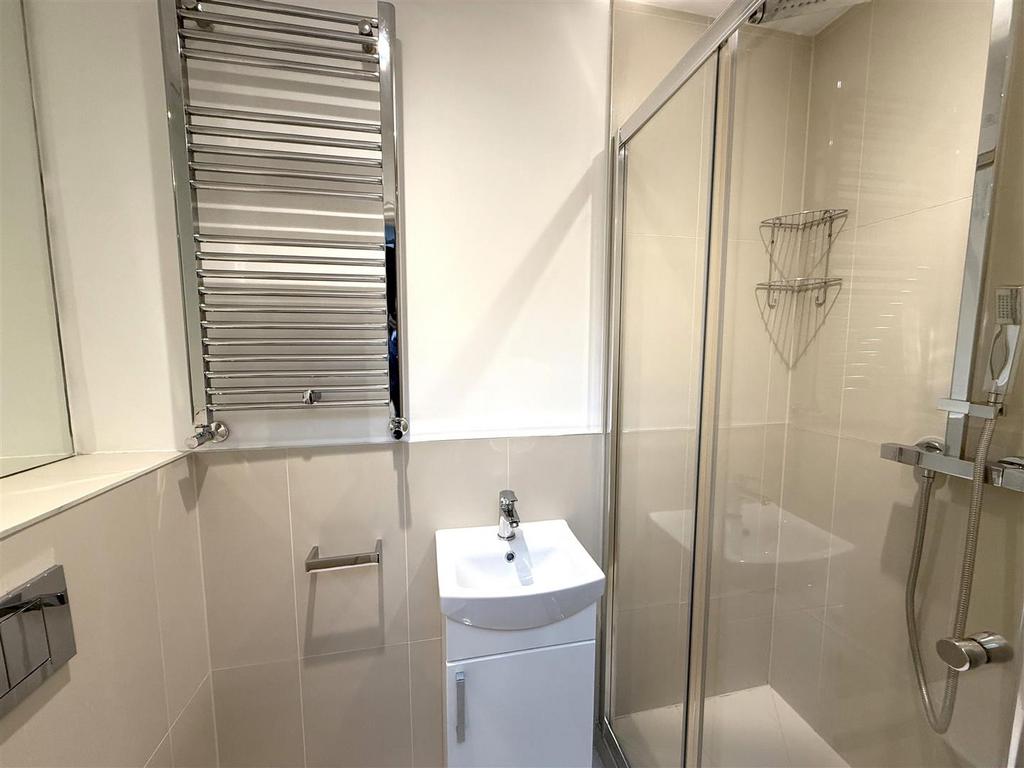 Shower Room.jpeg