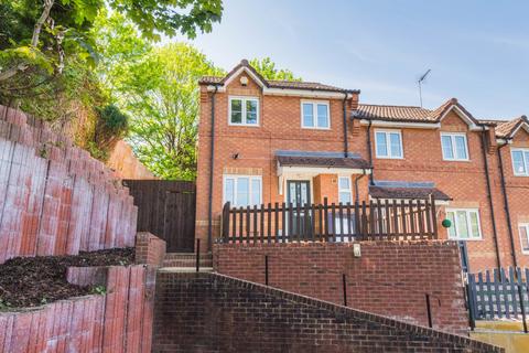 2 bedroom end of terrace house for sale, Fernmoor Drive, Wellingborough NN9