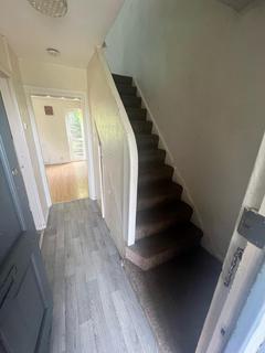 3 bedroom semi-detached house to rent, LUTON, LU2