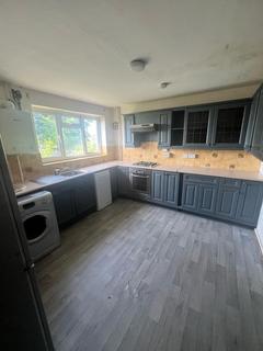 3 bedroom semi-detached house to rent, LUTON, LU2