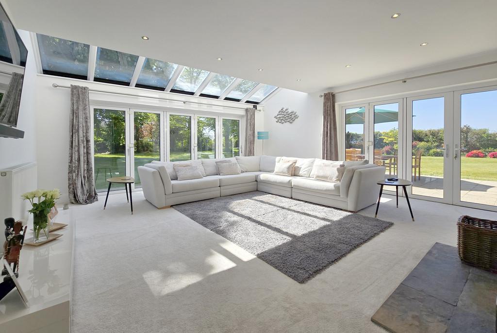 UTR Sitting Room 1