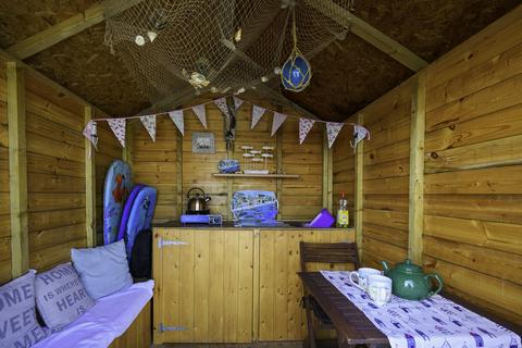 Chalet for sale, Beach Hut 845, Felixstowe IP11