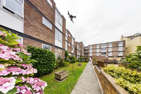 undefined, Hoe Court, The Hoe PL1