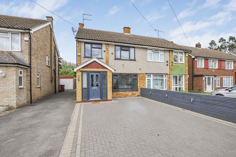 28 Coleridge Crescent, Colnbrook, Slough, SL3 0PY