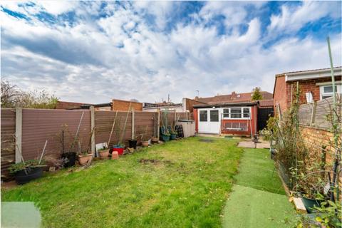 64 Keats Way, Greenford, UB6 9HF