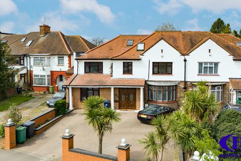 7 bedroom semi-detached house for sale, Norwood Road, Southall