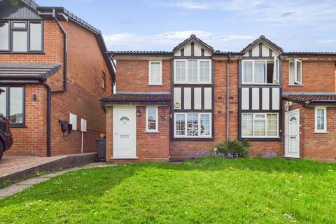 2 bedroom maisonette for sale