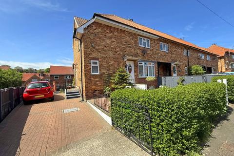 3 bedroom end of terrace house for sale, Long Walk, Scarborough YO12