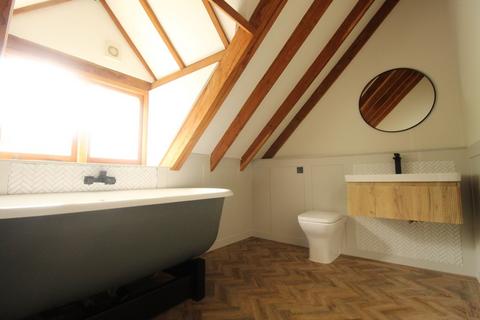 4 bedroom barn conversion for sale, Station Road, Gamlingay, Sandy