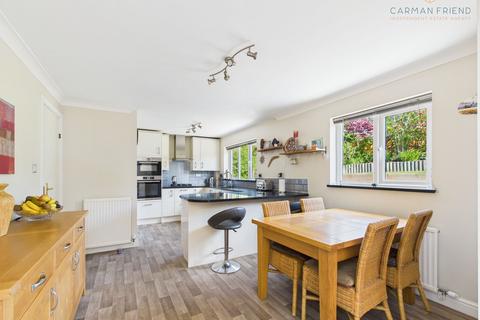 5 Bramble Close, Great Boughton, Chester, CH3 5XN