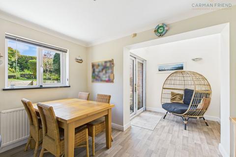 5 Bramble Close, Great Boughton, Chester, CH3 5XN