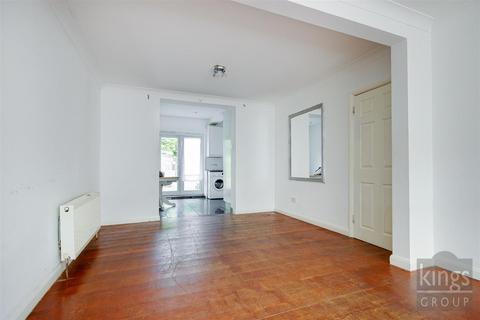 76 Medcalf Road, Enfield, EN3 6HL
