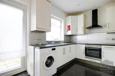 76 Medcalf Road, Enfield, EN3 6HL