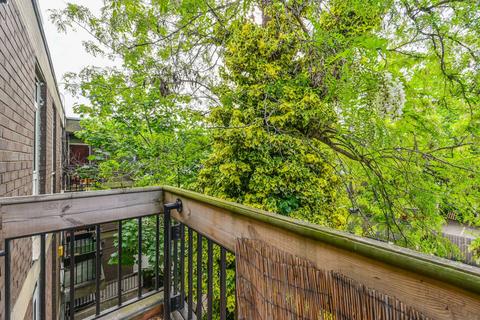 66 Lansdowne Way, London, SW8 2DR