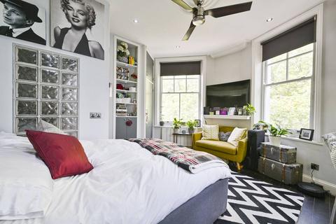 undefined, Monmouth Street, WC2H, Covent Garden, London, WC2H