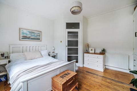 10a Gilbey Road, London, SW17 0QF
