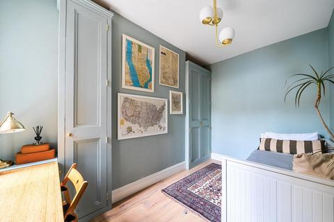 10a Gilbey Road, London, SW17 0QF