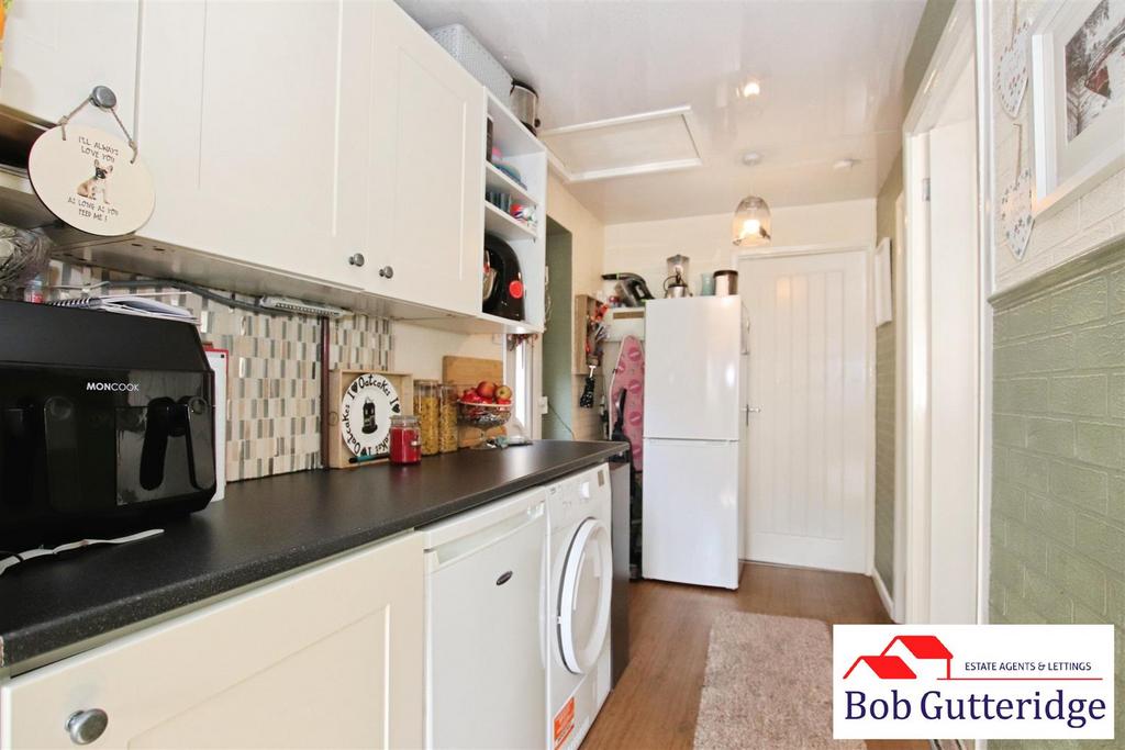 Fitted kitchen
