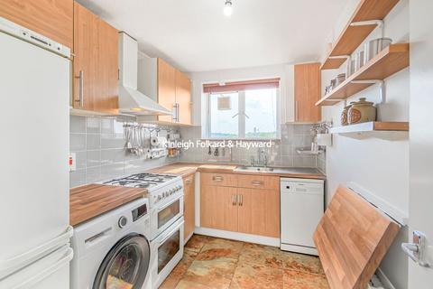 1 bedroom flat to rent, Pollard Close, Islington, London, N7