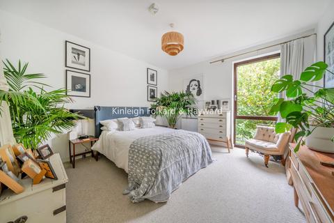 2 bedroom flat to rent, Cabanel Place, Kennington, London, SE11