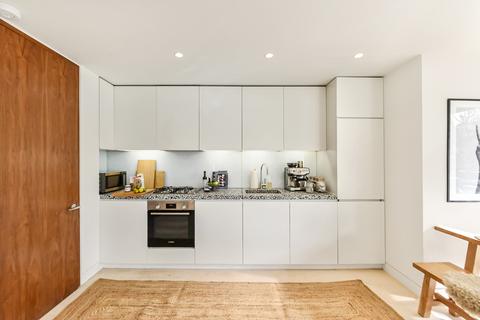 2 bedroom flat to rent, Latitude House, London NW1