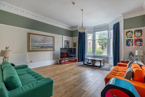17 Cathkin Road, Glasgow, G42 9UB