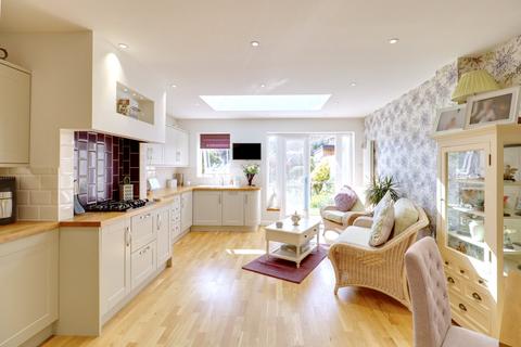 23 Birch Crescent, South Ockendon, RM15 6TZ