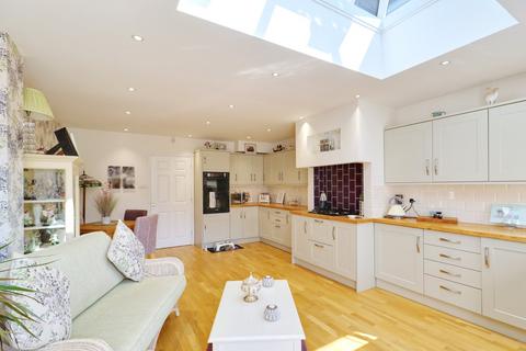 23 Birch Crescent, South Ockendon, RM15 6TZ