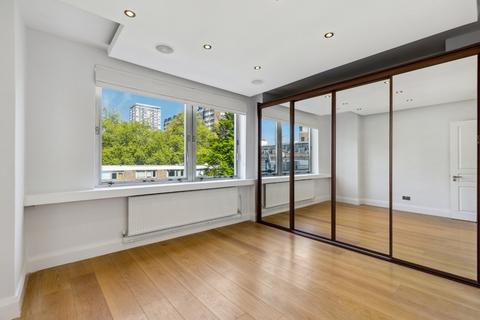 undefined, Coniston Court, Kendal Street, London