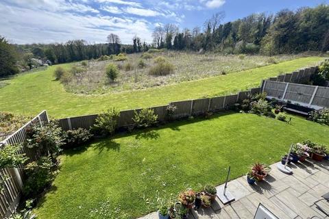 3, Manor View Lower Road, Temple Ewell, Dover, CT16 3PU